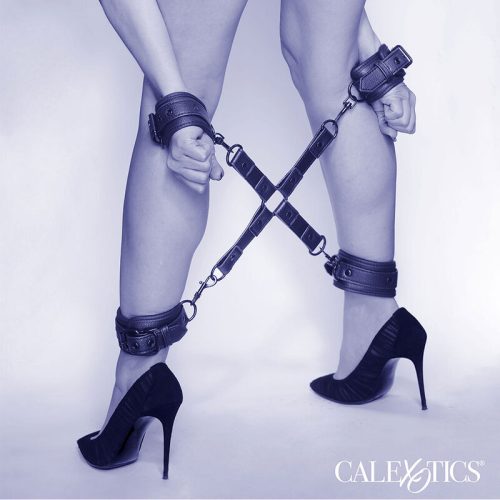 CALEXOTICS - ÉJSZAKAI DISZNÓNYAKKELŐ CSATLAKOZÓ CUERO AJUSTABLE BLACK