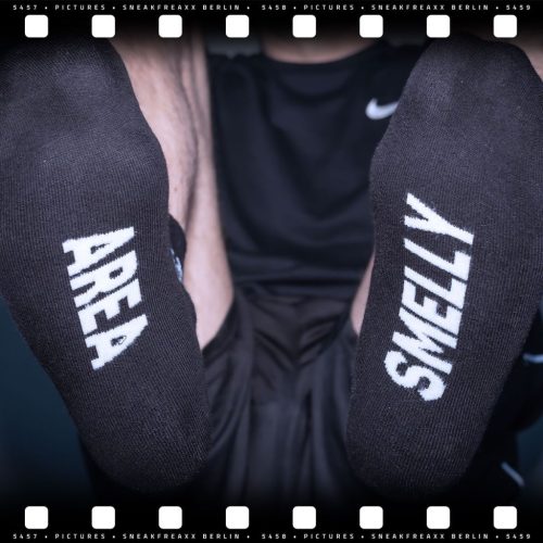 Smelly Area – elegáns fekete zokni prémium kényelemben