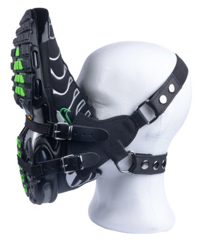 Sniff My Sneaker – bőr maszk érzéki élményekhez