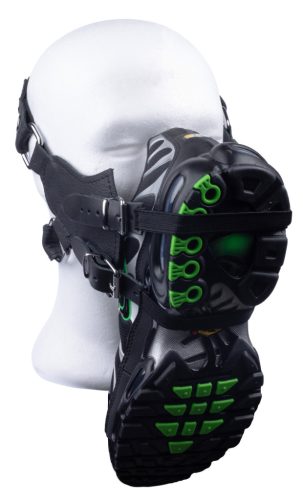 Sniff My Sneaker – bőr maszk érzéki élményekhez