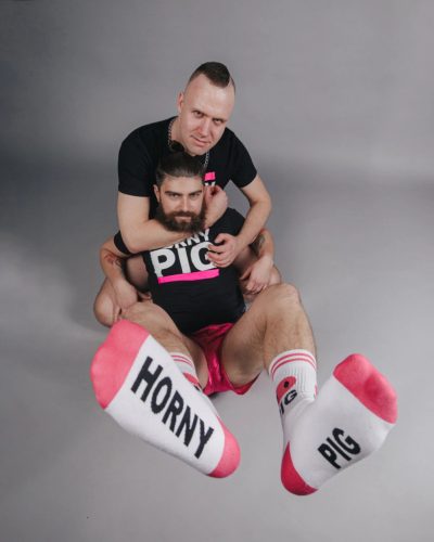 HORNY PIG Sk8erboy – stílusos fehér zokni, prémium minőség