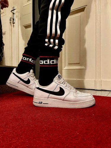 Fekete zoknik – klasszikus, prémium stílus