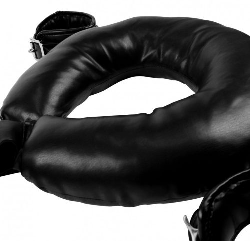 Párnázott hinta bilincsekkel – prémium érzéki élmény