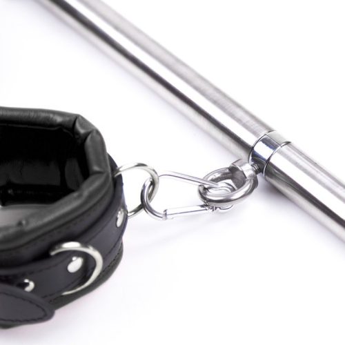 Simply Dom – fekete nyakörv és bilincses készlet